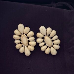 New western look classy Cream Floral pierced Earrings